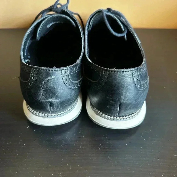 Cole Han Black Dress Shoes with Ties - Picture 3 of 6